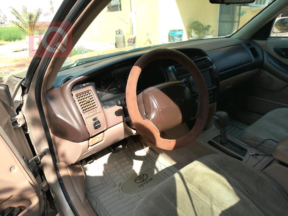 تۆیۆتا ئەڤەلۆن